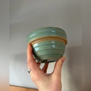 Vintage Green Stoneware Ribbed 5 in Bowl Made in the USA beehive bowl